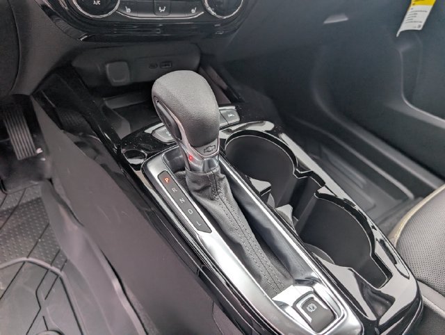 New 2026 Chevrolet Trax ACTIV w/ Sunroof Package FWD image 20