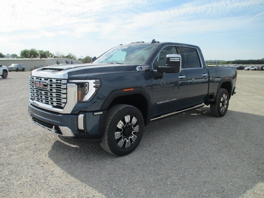 New 2026 GMC Sierra 2500 Denali w/ Denali Reserve Package image 9
