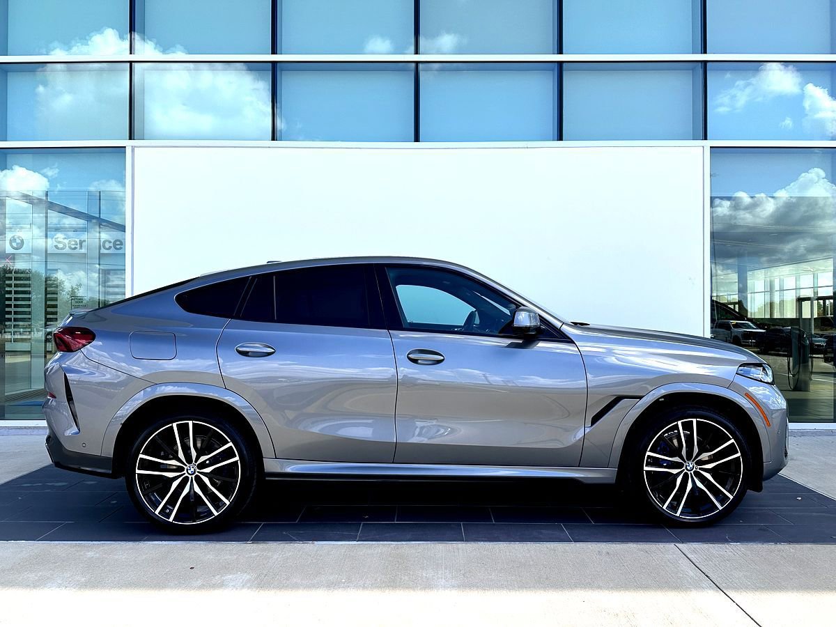 New 2026 BMW X6 xDrive40i w/ Climate Comfort Package image 3