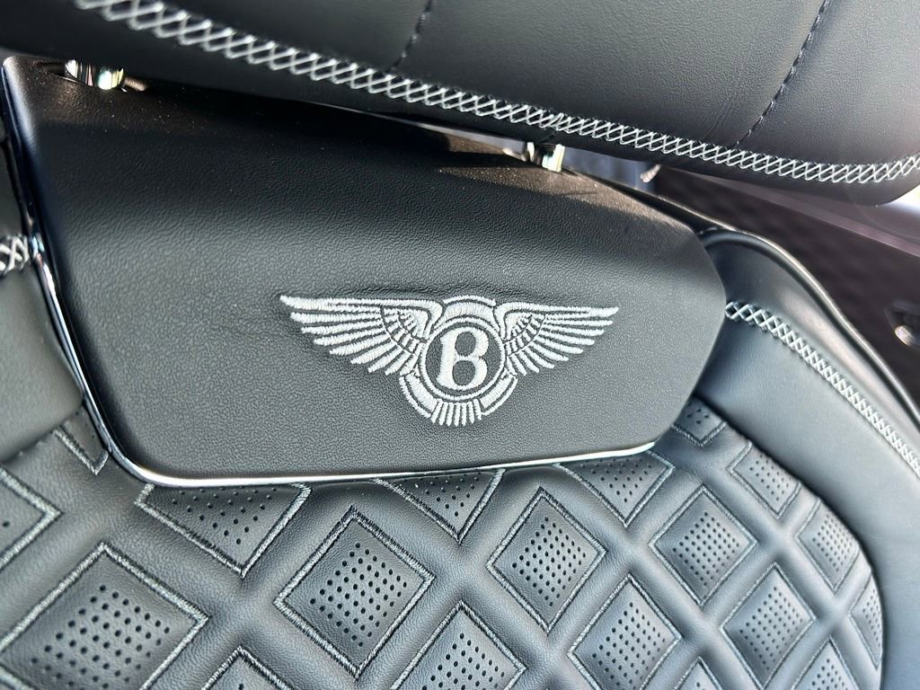 Used 2021 Bentley Flying Spur V8 image 39