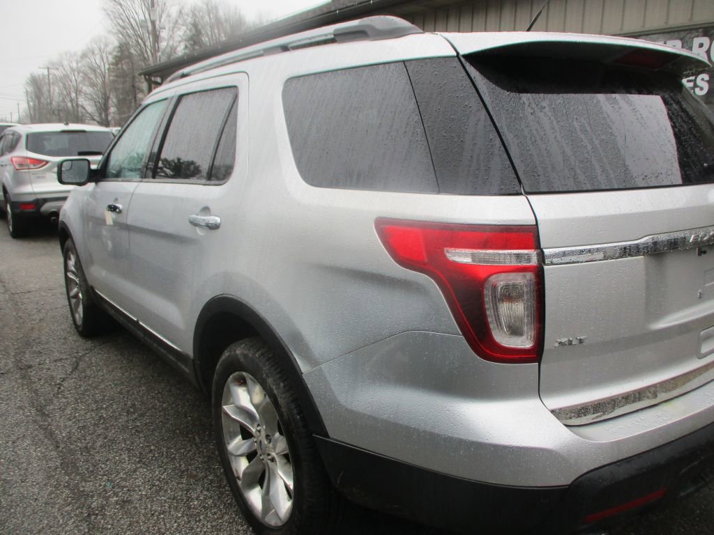 Used 2014 Ford Explorer XLT w/ Equipment Group 202A image 7
