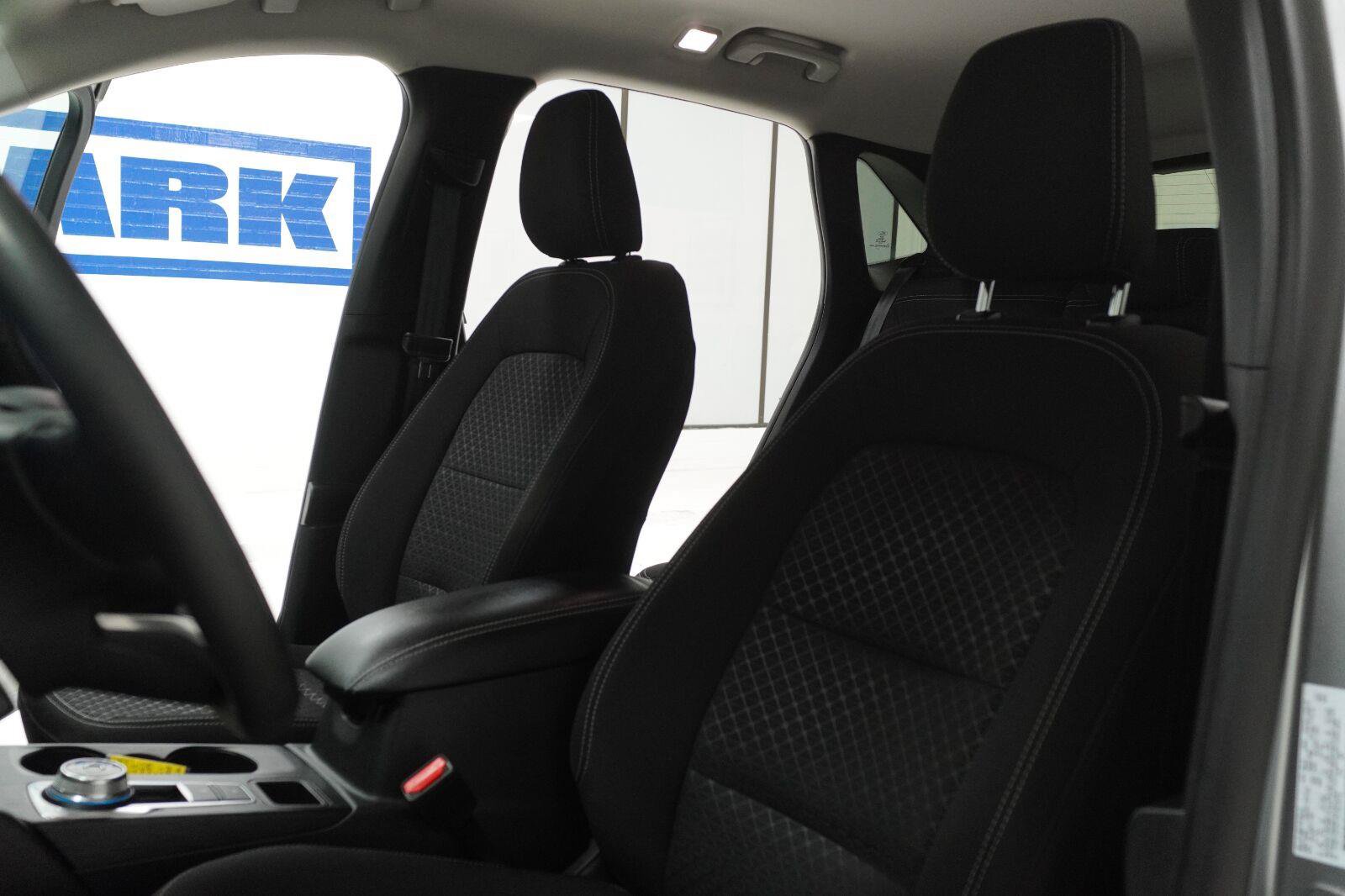 Used 2024 Ford Escape Active w/ Tech Pack #1 FWD image 6