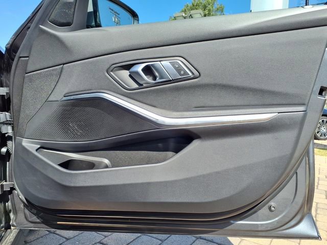 Used 2021 BMW 330e w/ Convenience Package image 29