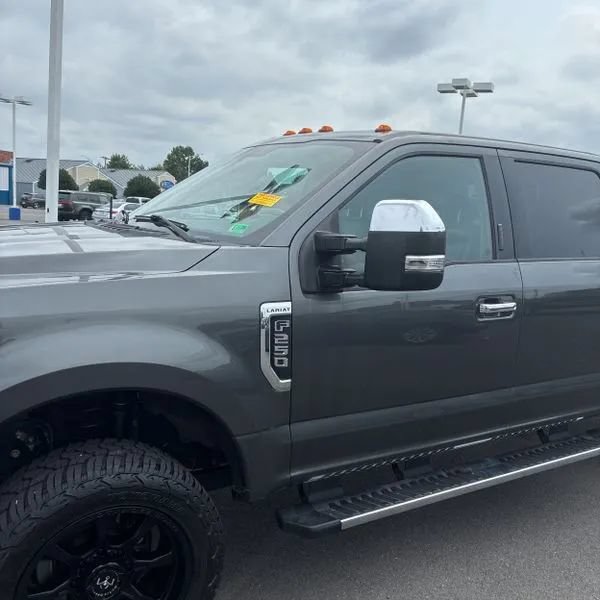Used 2017 Ford F250 Lariat w/ Chrome Package AWD/4WD image 2