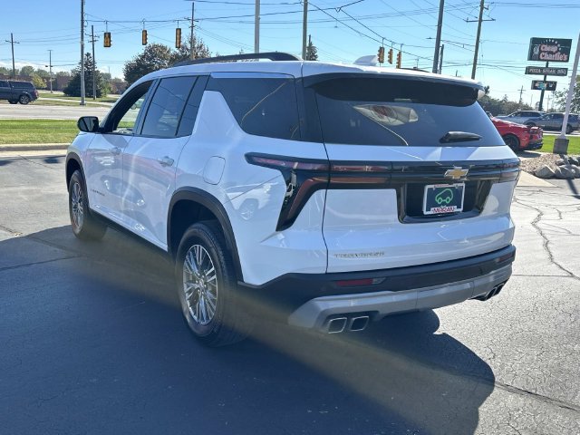 Certified 2025 Chevrolet Traverse LT FWD image 5