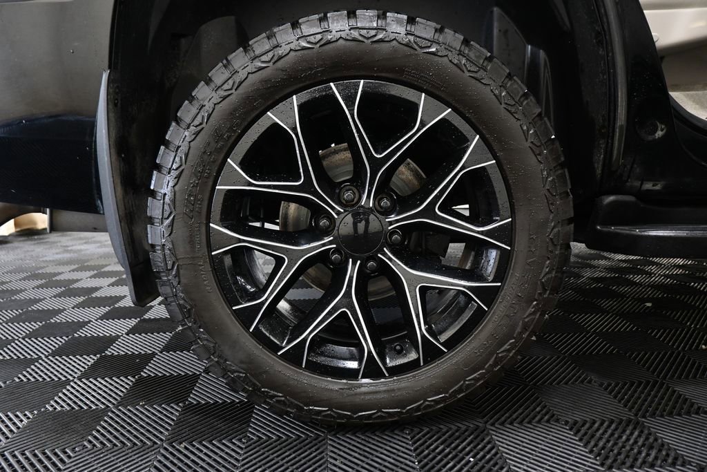 Used 2013 Chevrolet Tahoe LT w/ Luxury Package image 31