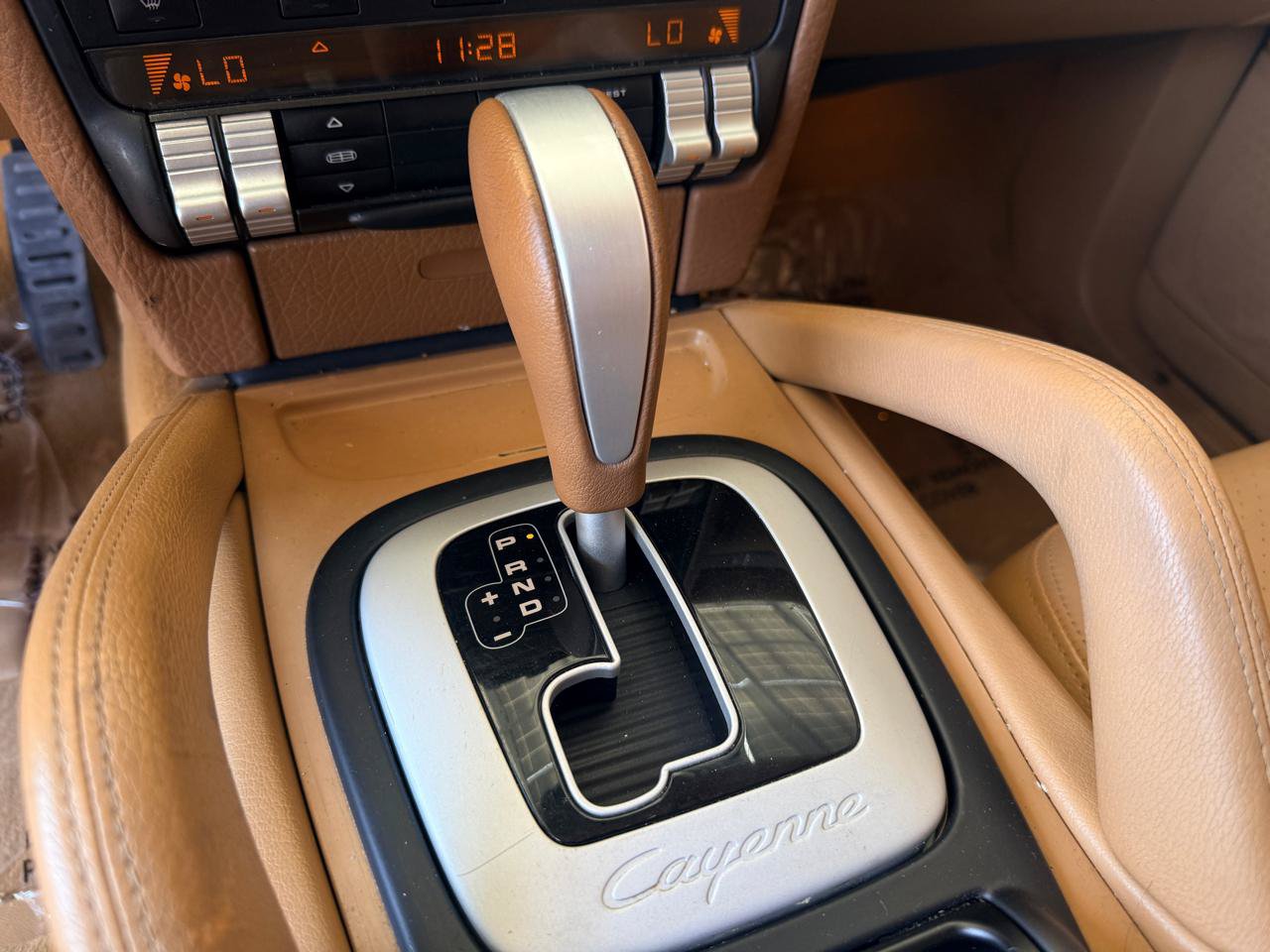 Used 2009 Porsche Cayenne AWD/4WD image 19