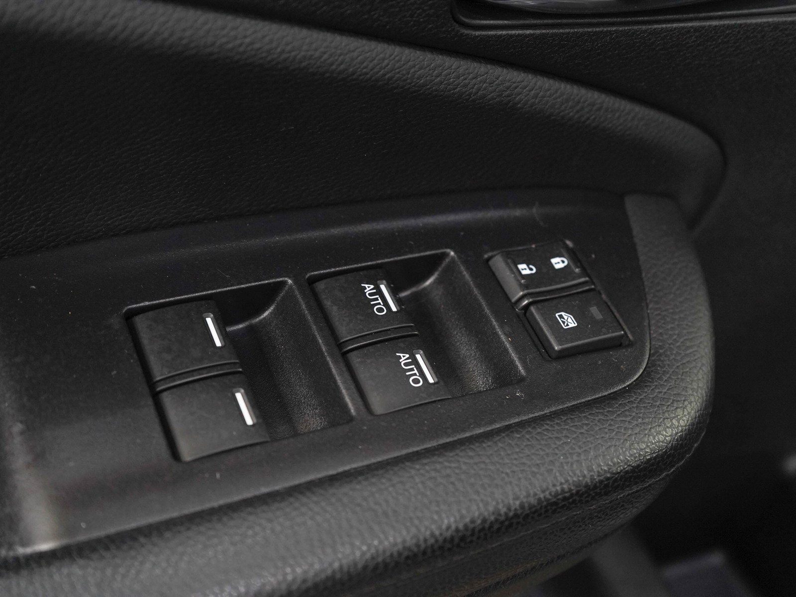 Used 2019 Honda Pilot Touring image 25
