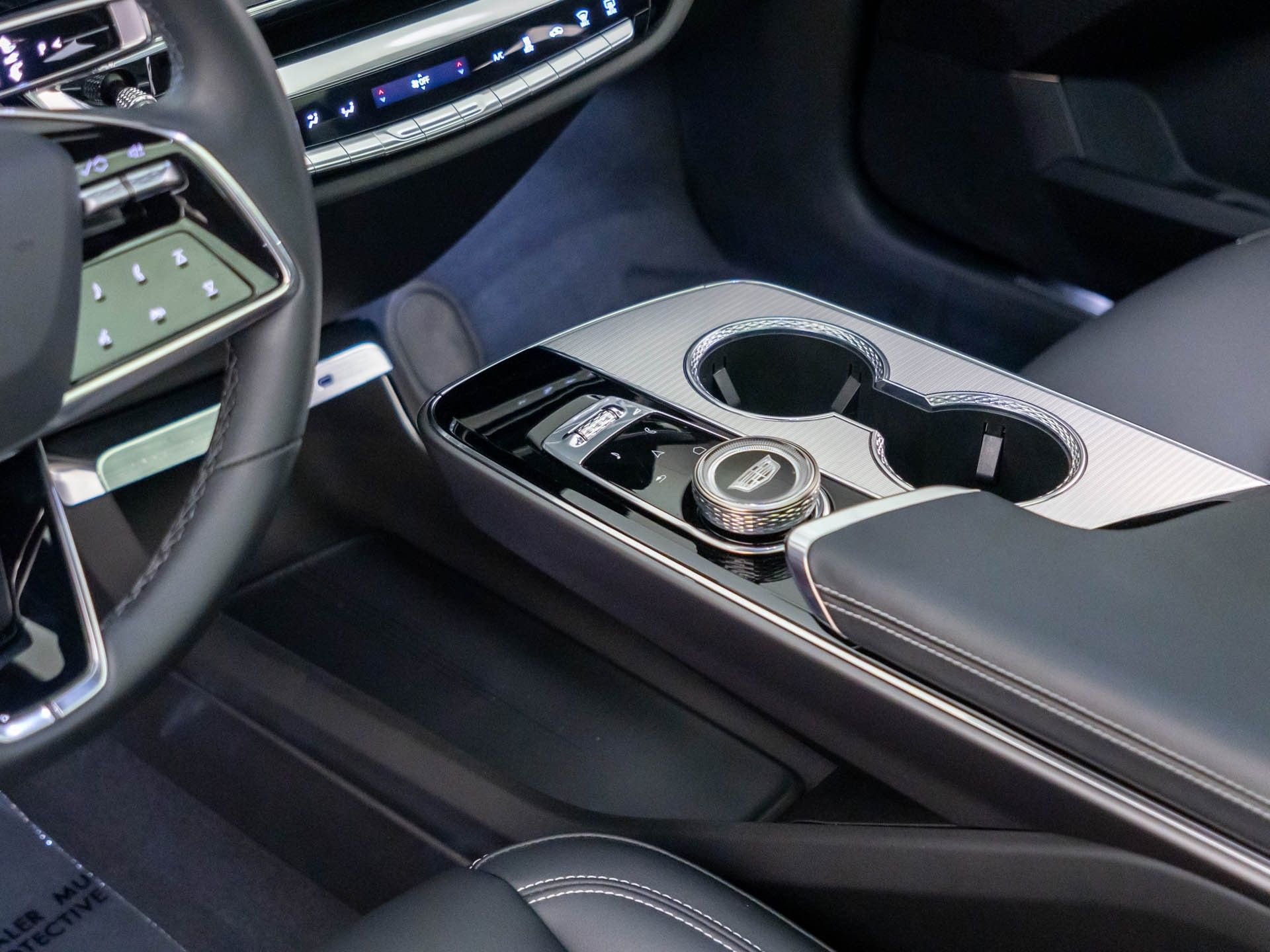 Certified 2024 Cadillac Lyriq Tech AWD/4WD image 14