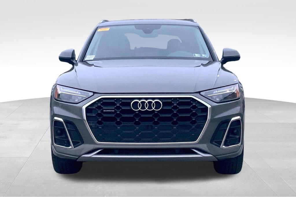 Certified 2023 Audi Q5 2.0T Premium w/ Convenience Package image 3