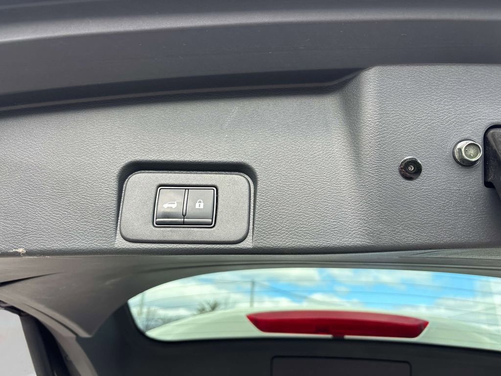 Certified 2023 Nissan Rogue SL AWD/4WD image 14