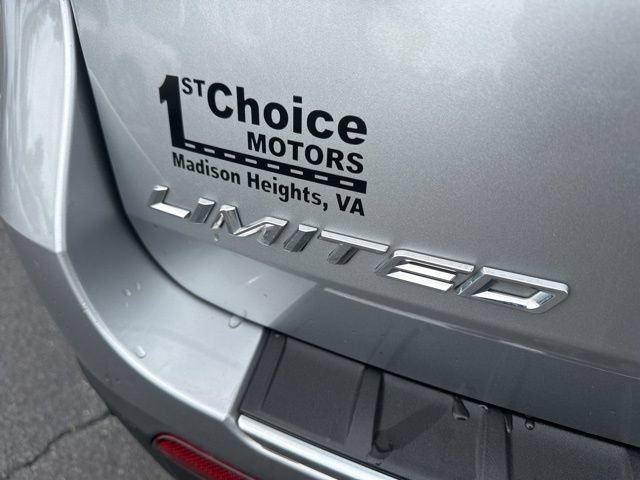 Used 2023 Ford Explorer Limited AWD/4WD image 38