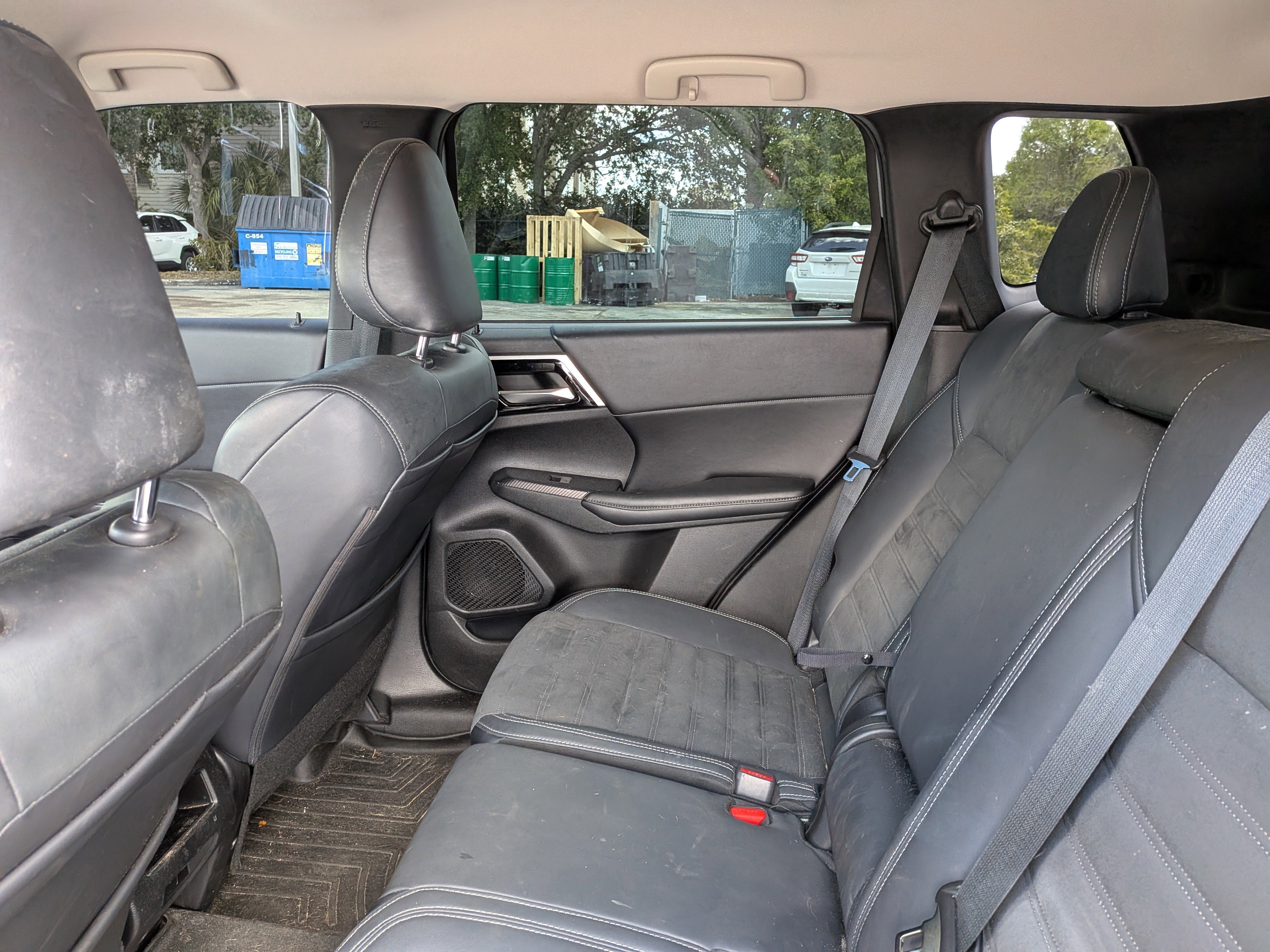 Used 2022 Mitsubishi Outlander SE image 15