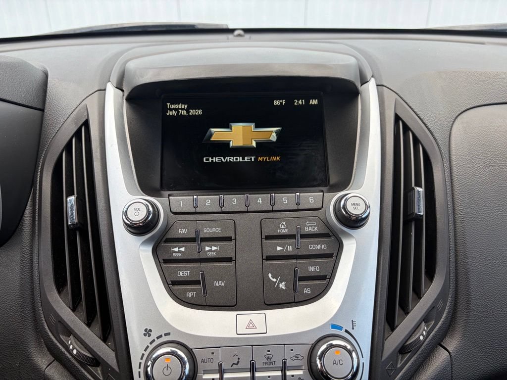 Used 2017 Chevrolet Equinox Premier w/ Enhanced Convenience Package AWD/4WD image 39