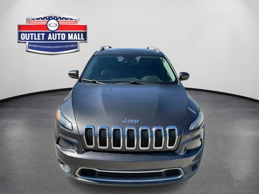 Used 2018 Jeep Cherokee Limited FWD image 8