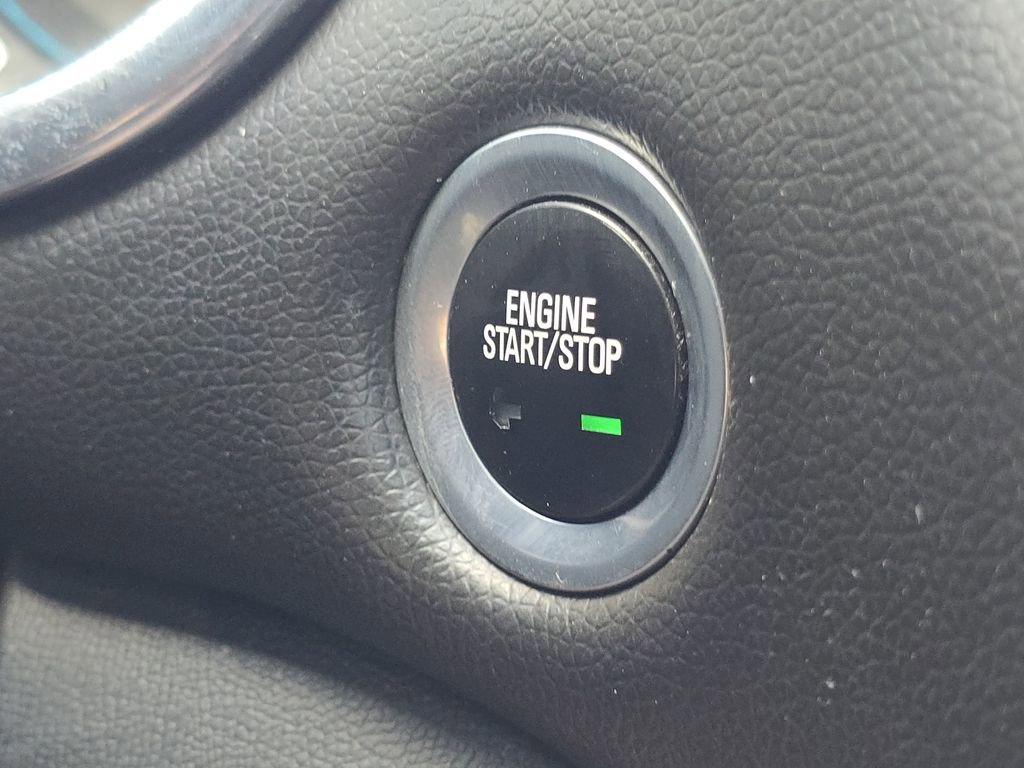 Used 2016 Chevrolet Malibu LT w/ Leather Package FWD image 7