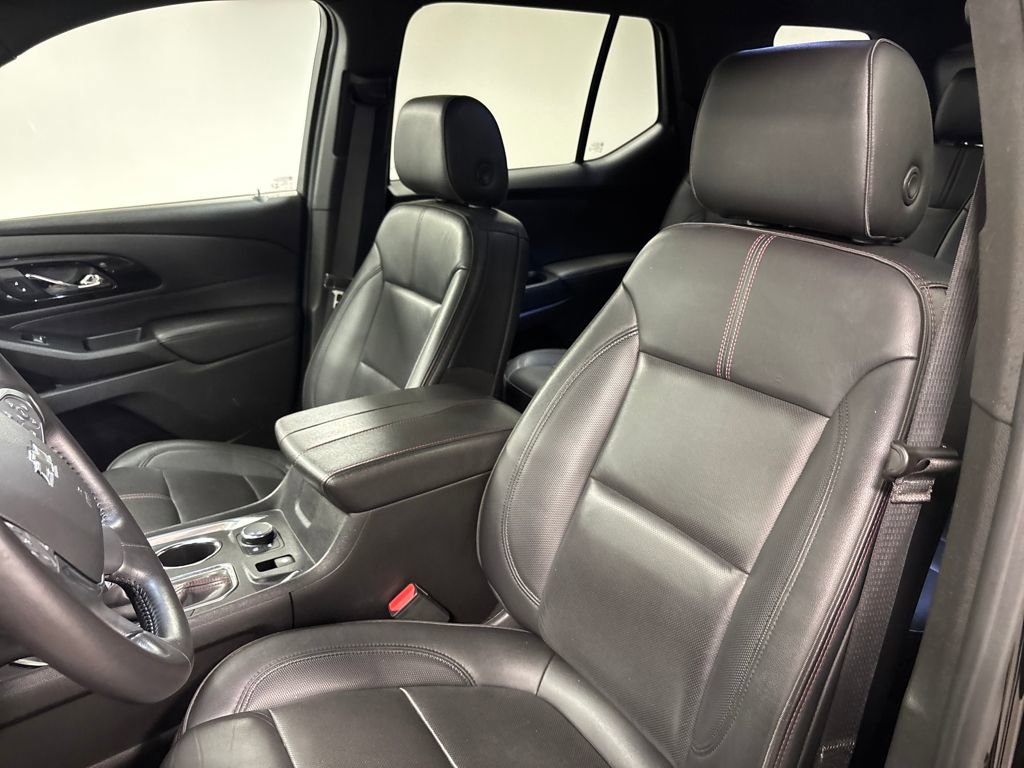 Used 2022 Chevrolet Traverse RS image 26