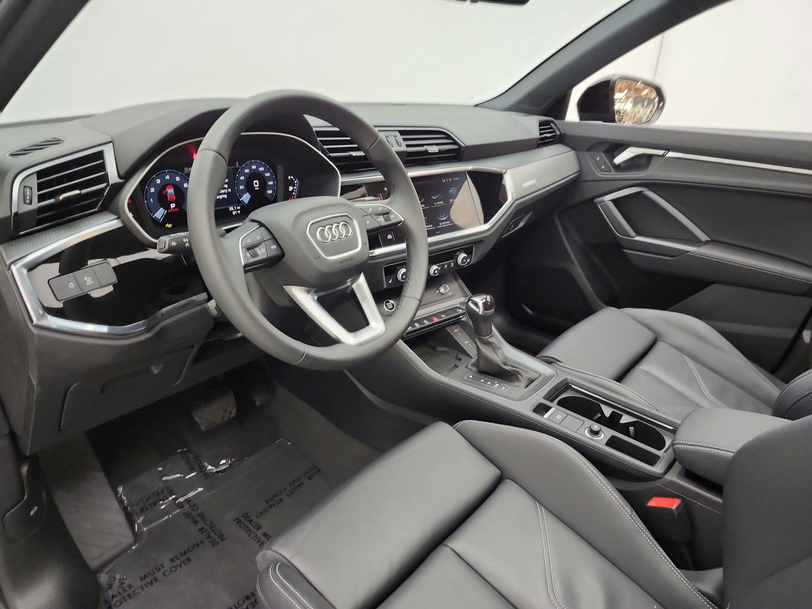 Used 2025 Audi Q3 2.0T Premium w/ Convenience Package AWD/4WD image 12