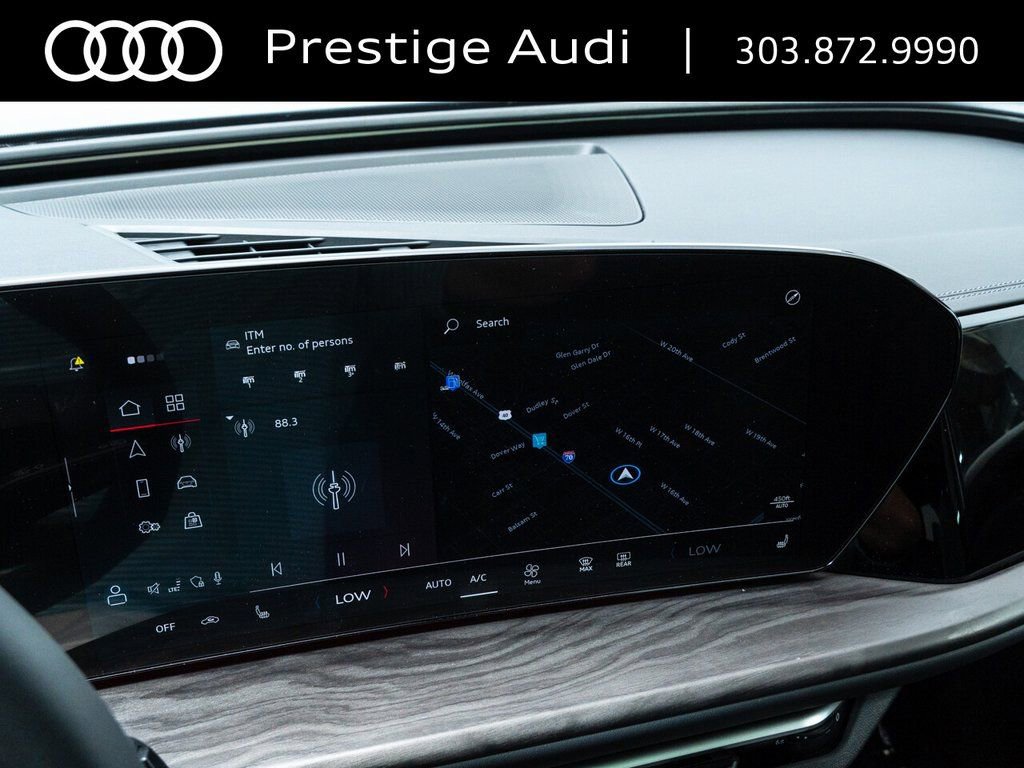 Used 2025 Audi Q5 Premium w/ Convenience Package image 15