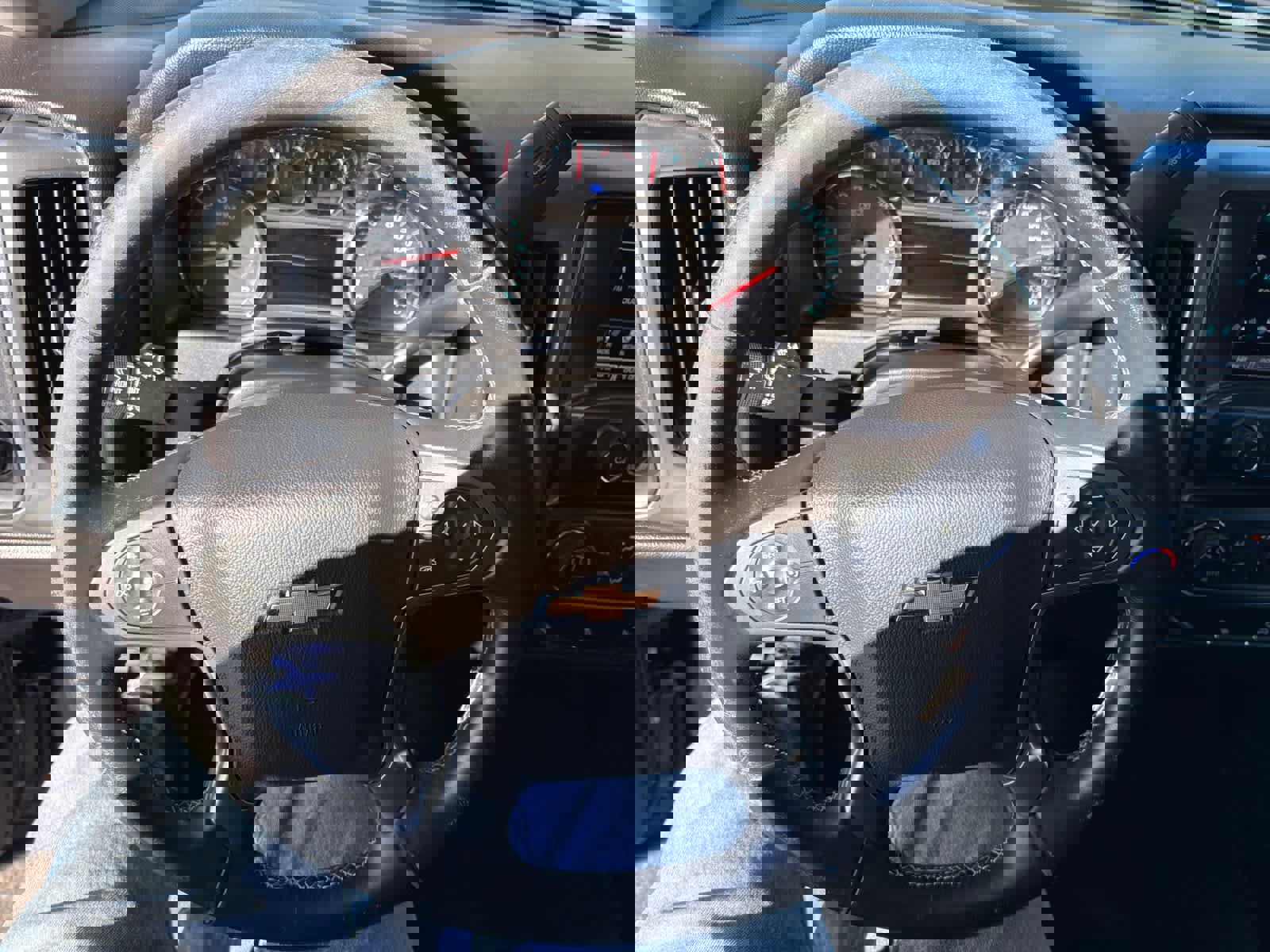 Used 2018 Chevrolet Silverado 1500 LT w/ All Star Edition image 17