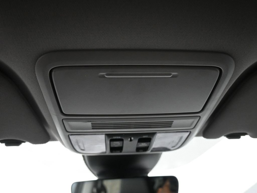 Used 2024 Honda Odyssey EX-L image 17