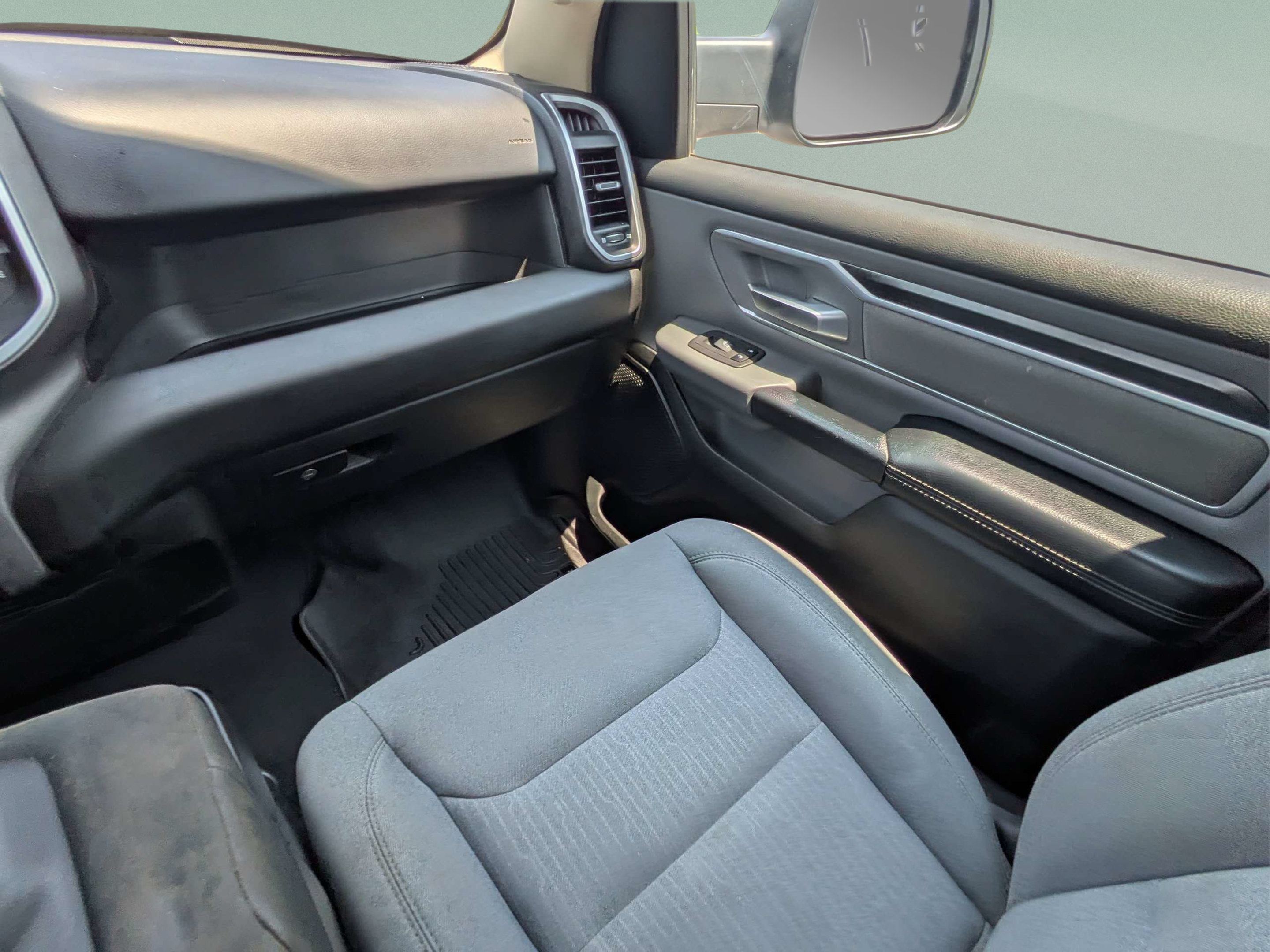 Used 2019 RAM 1500 Big Horn RWD image 15