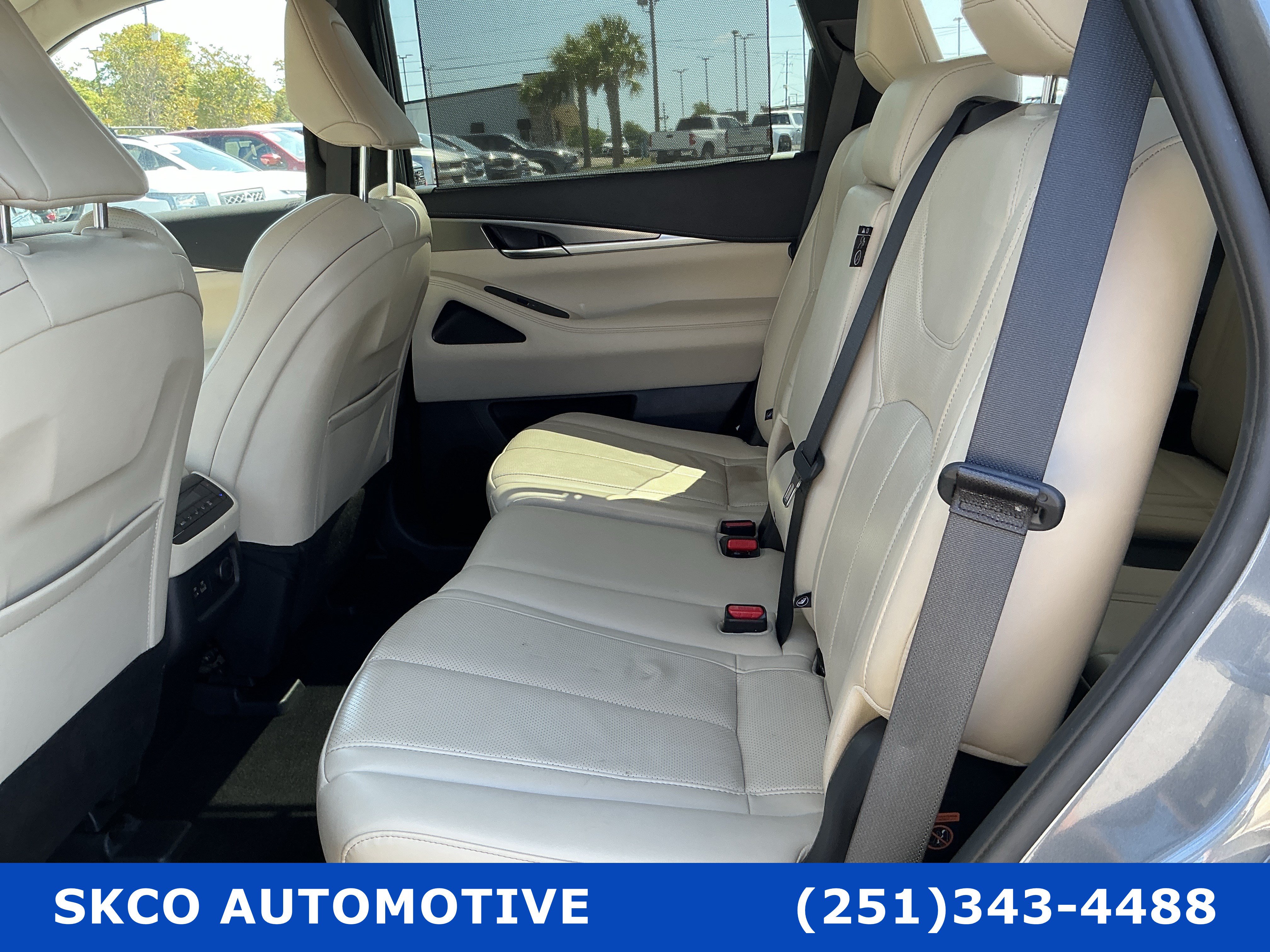 Used 2023 INFINITI QX60 Luxe w/ Cargo Package FWD image 14