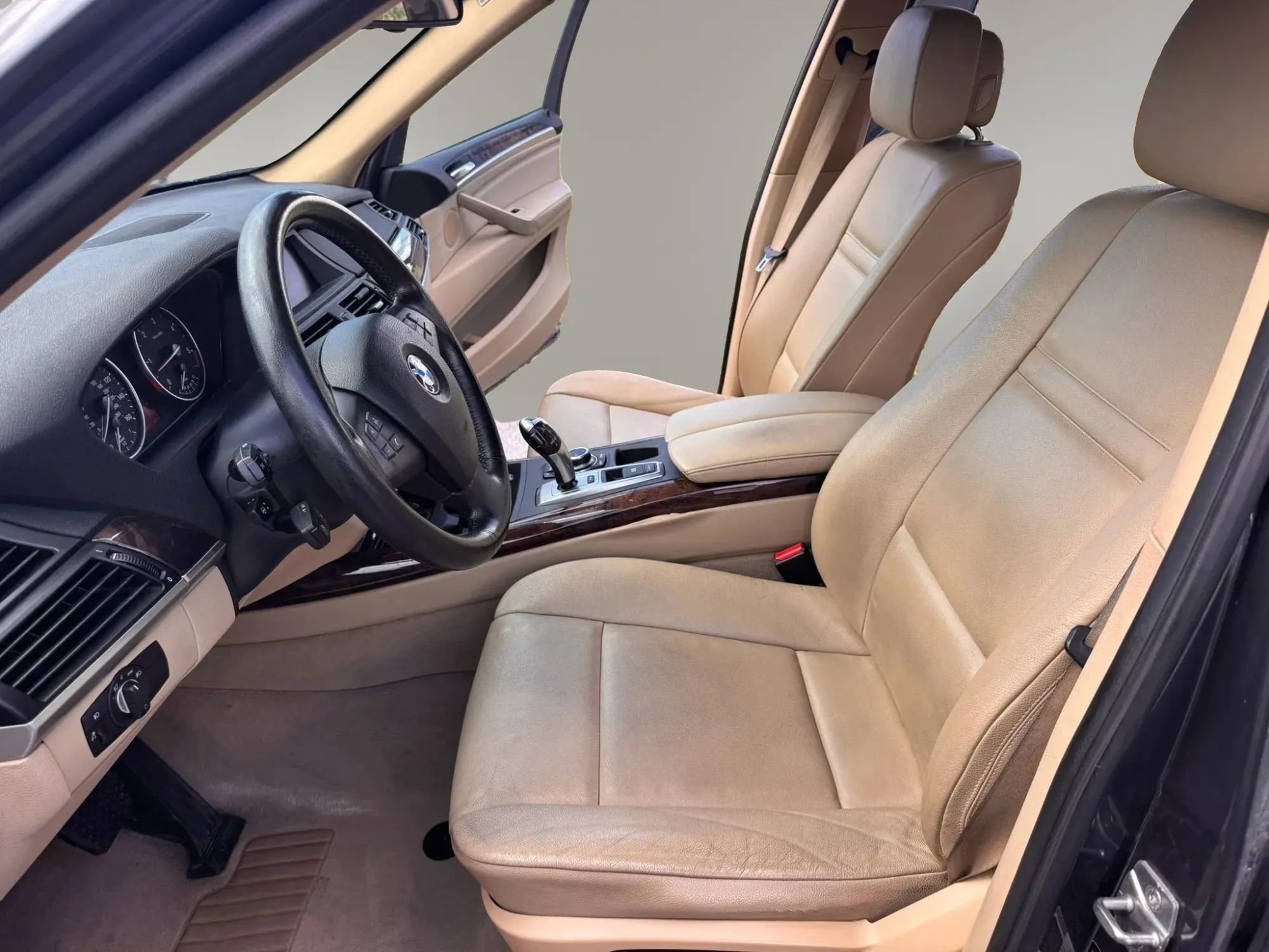 Used 2011 BMW X5 xDrive35d image 13