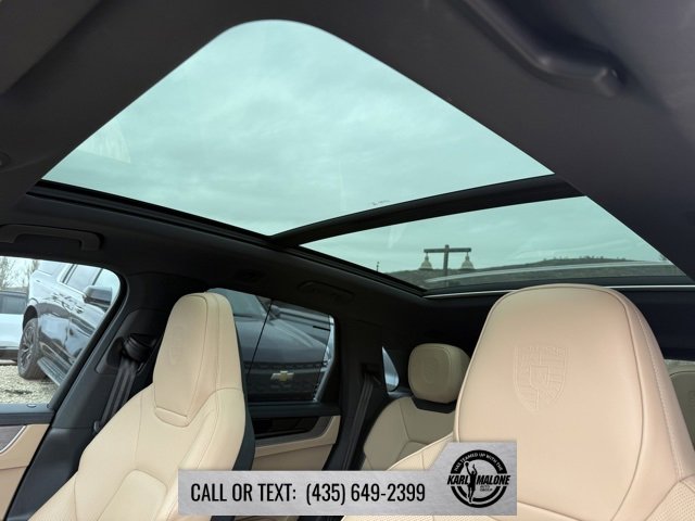 Used 2024 Porsche Cayenne image 15