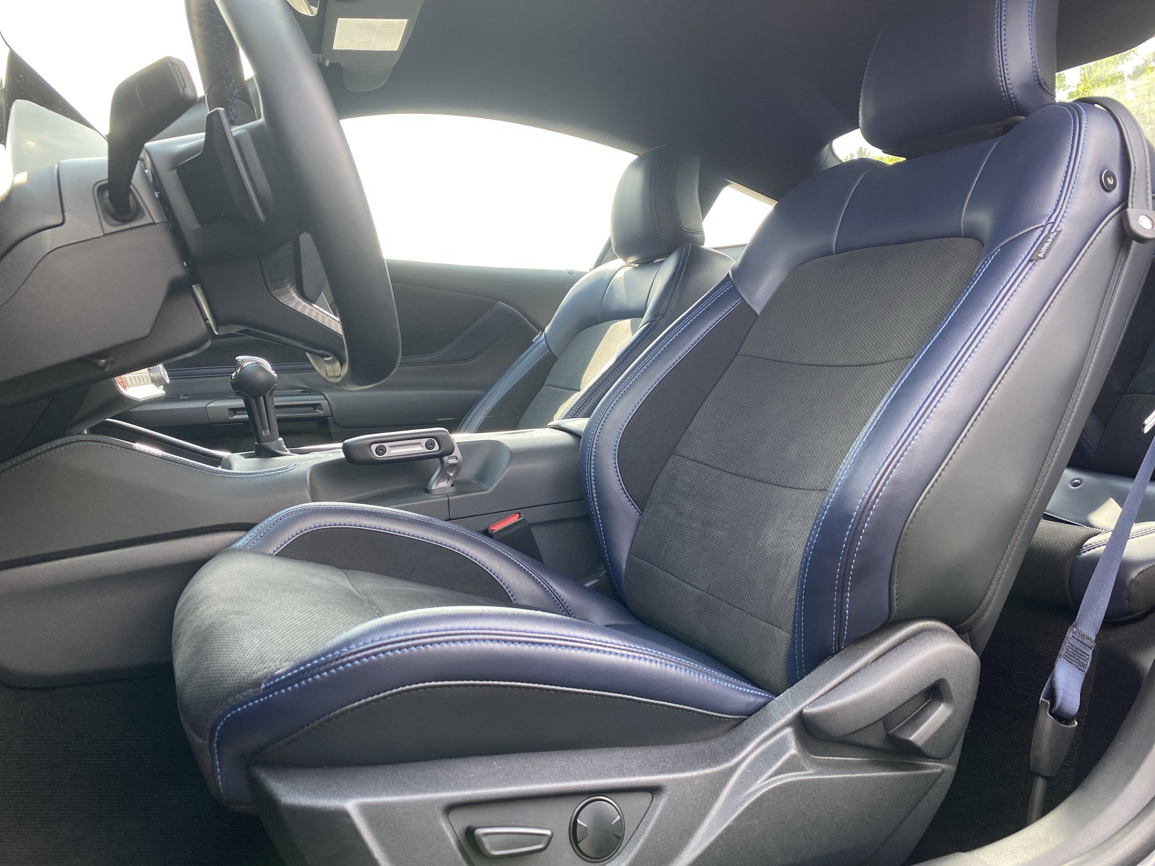 Used 2025 Ford Mustang Dark Horse RWD image 7