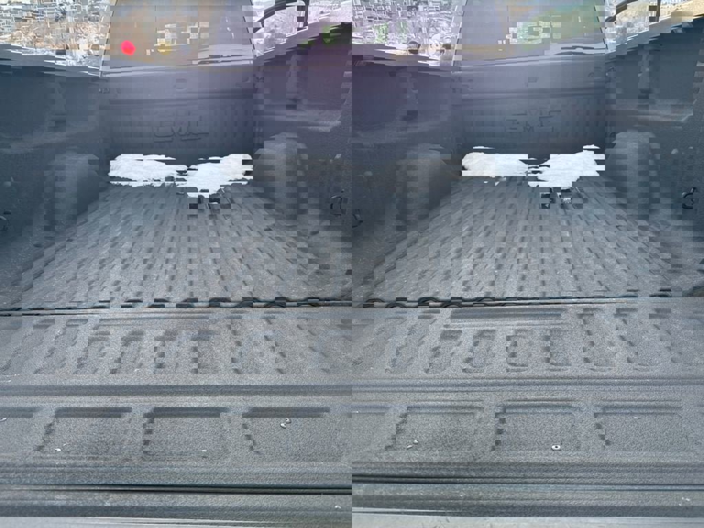 Used 2015 GMC Sierra 1500 SLE w/ SLE Value Package image 17