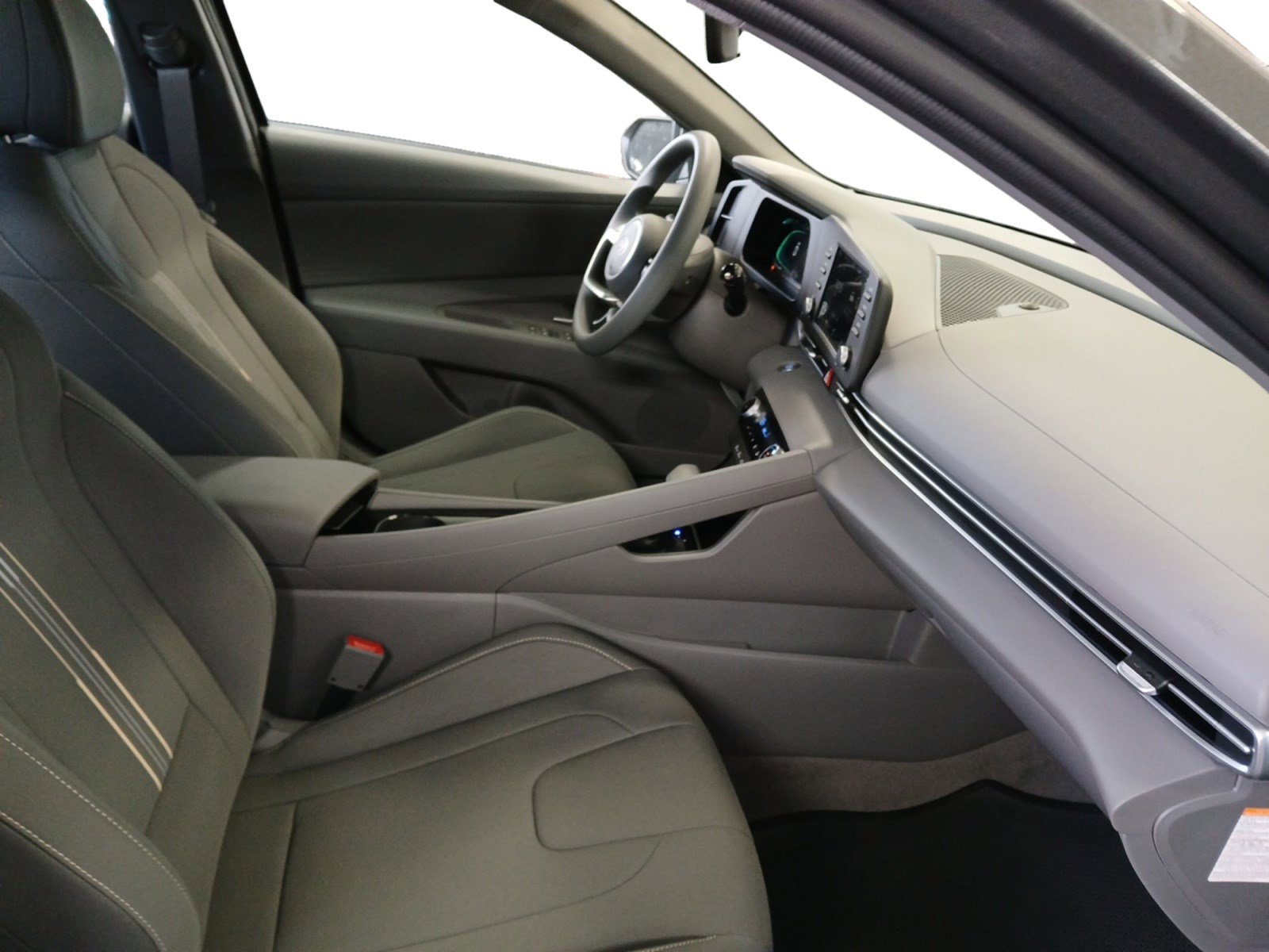 New 2025 Hyundai Elantra Blue image 15