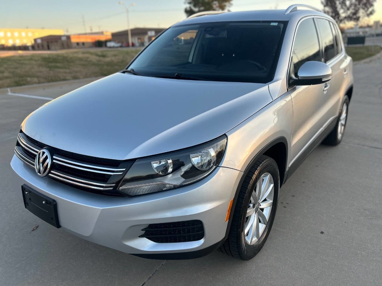 Used 2017 Volkswagen Tiguan Wolfsburg Edition image 2