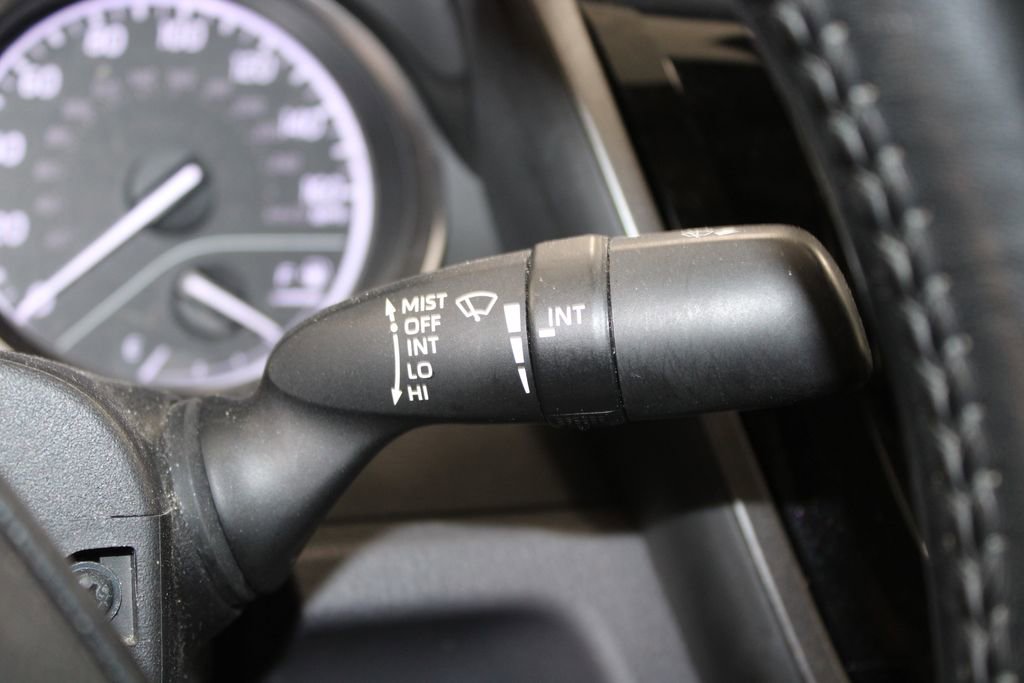Used 2022 Toyota Camry SE FWD image 23