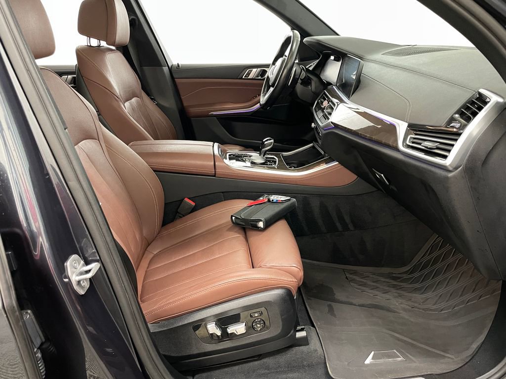 Used 2022 BMW X5 xDrive40i w/ M Sport Package image 35