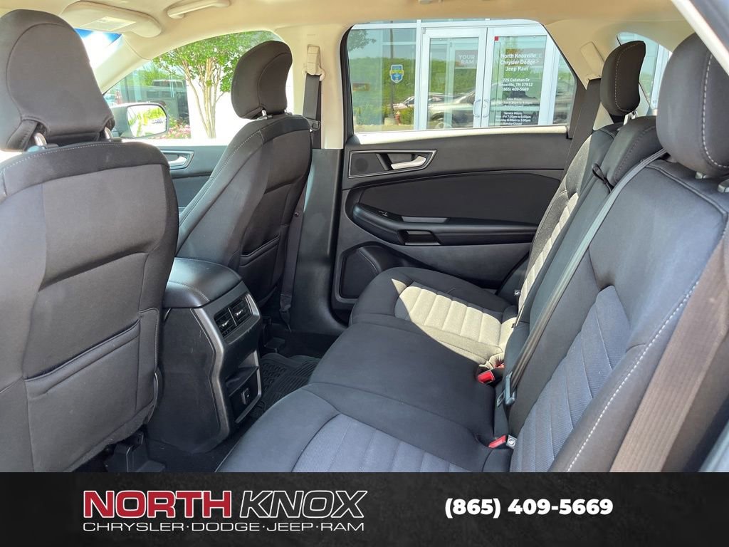 Used 2019 Ford Edge SE FWD image 15