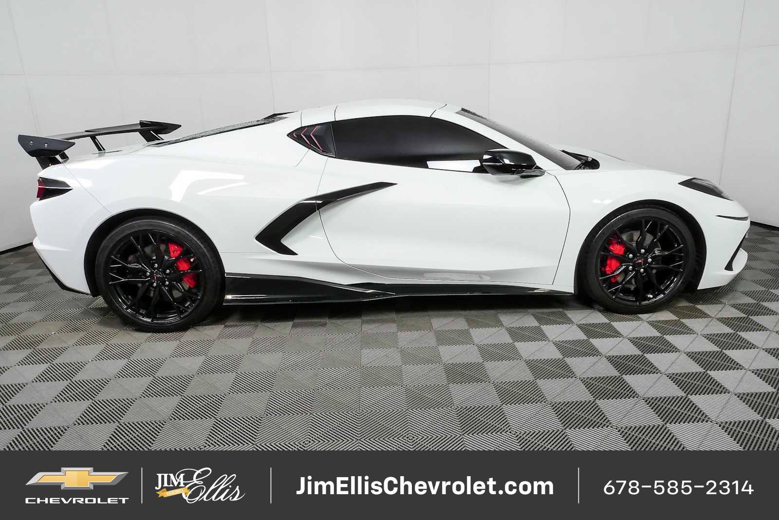 Certified 2024 Chevrolet Corvette Stingray Preferred Cpe w/ Stealth Interior Trim Package RWD image 2