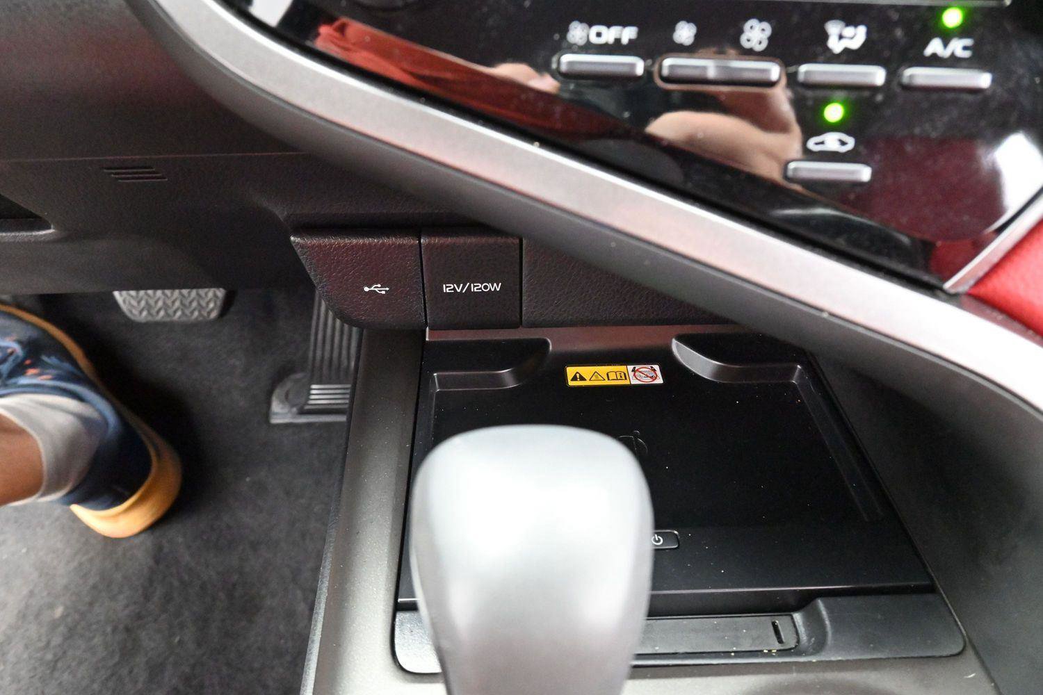 Used 2024 Toyota Camry XSE FWD image 23