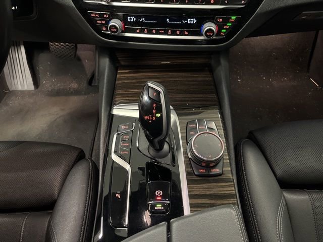 Used 2021 BMW 540i w/ Convenience Package image 25