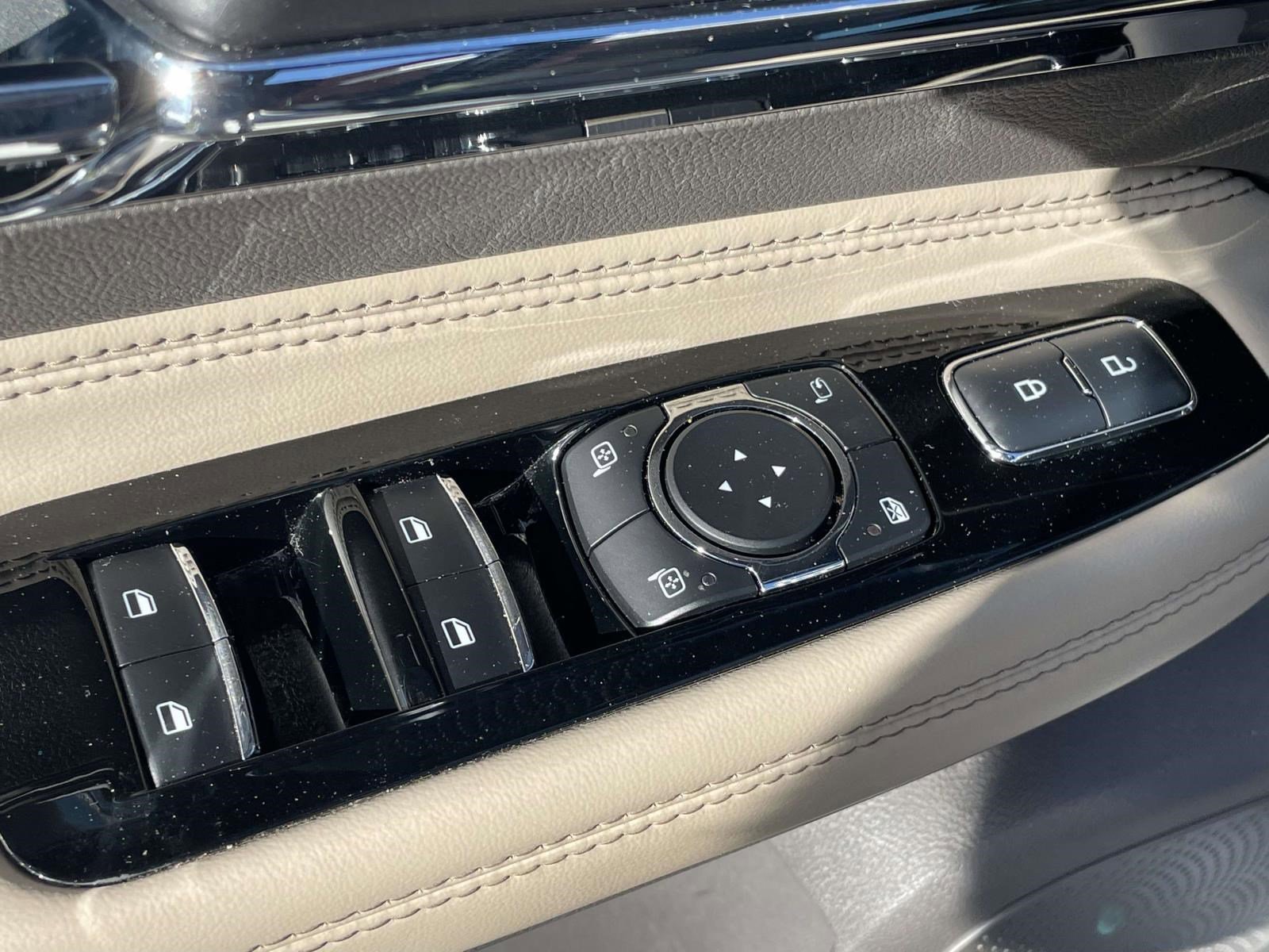 Used 2023 Lincoln Corsair FWD image 18