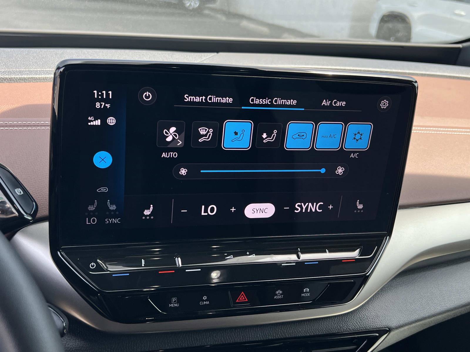 Used 2023 Volkswagen ID.4 Pro image 13