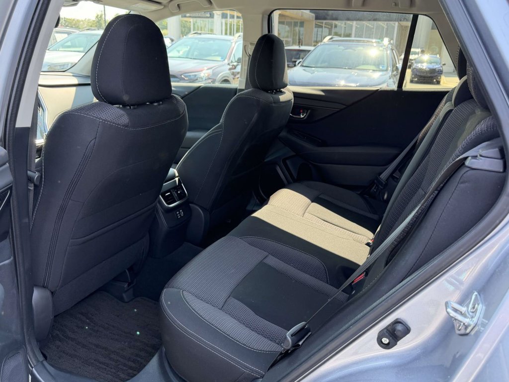 Certified 2025 Subaru Outback Premium AWD/4WD image 15