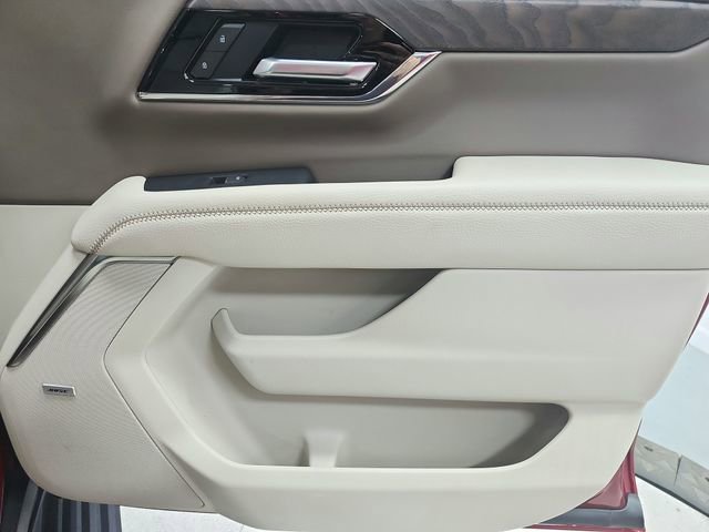 Used 2025 GMC Yukon XL Denali w/ Sun & Power Step Package RWD image 47