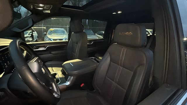 Used 2024 Chevrolet Silverado 2500 High Country w/ High Country Premium Package image 30