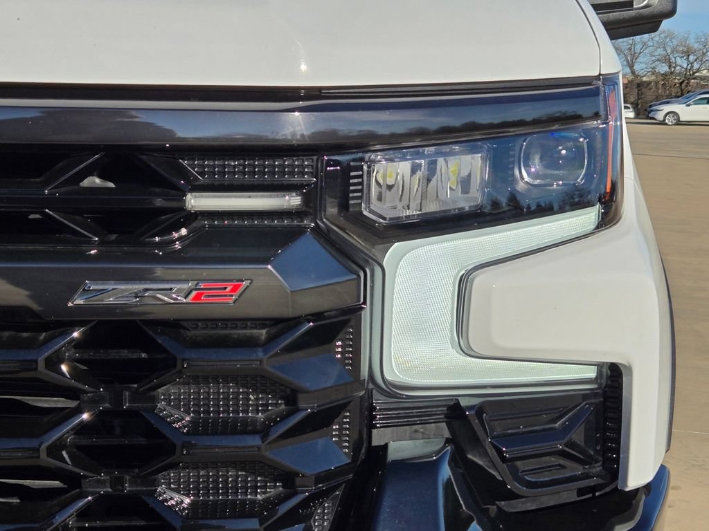 Used 2025 Chevrolet Silverado 1500 ZR2 w/ Technology Package AWD/4WD image 11