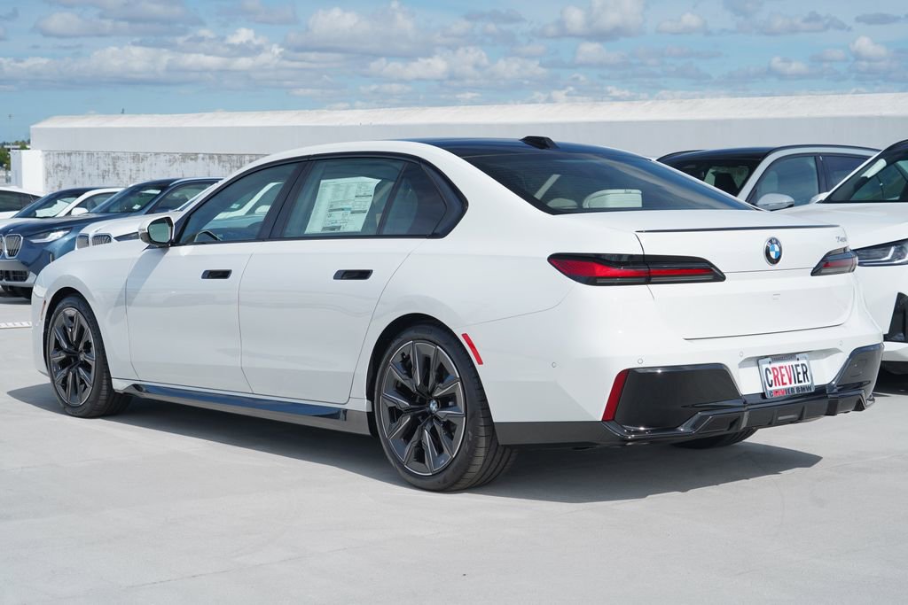 New 2026 BMW 740i w/ Luxury Rear Seating Package RWD image 7