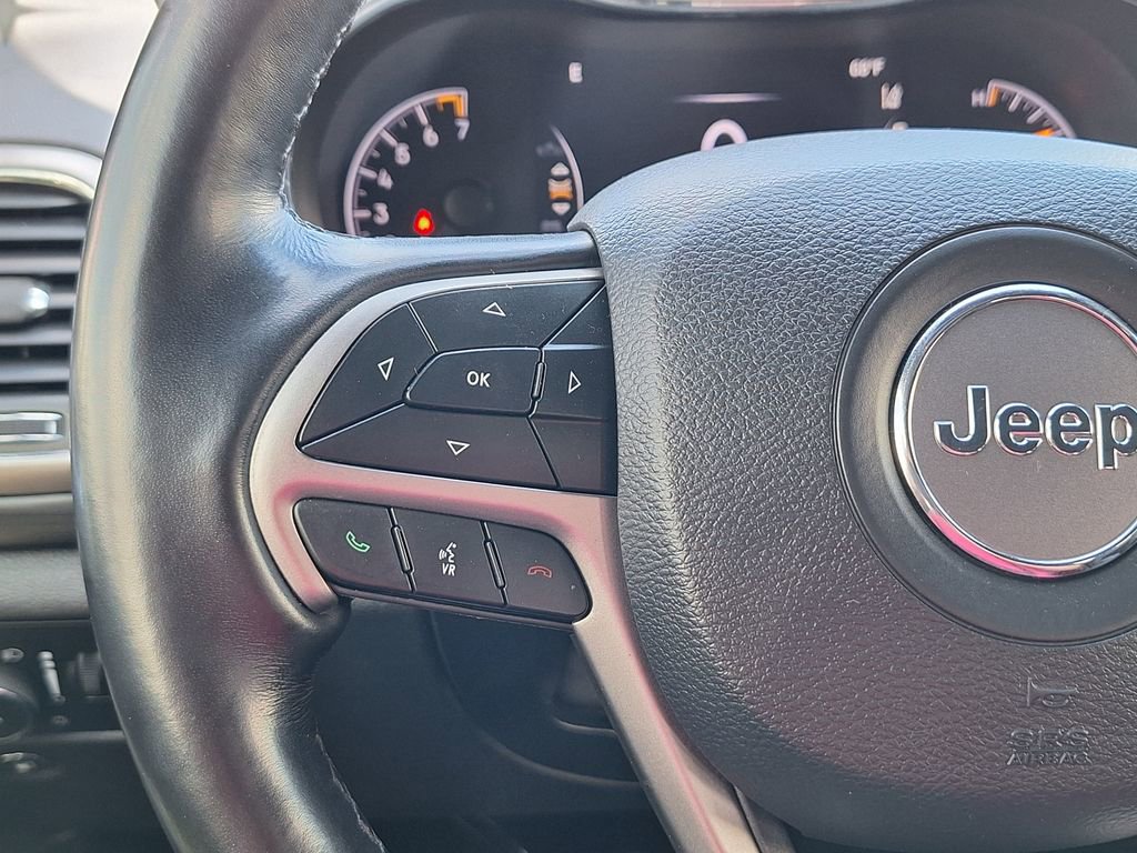 Used 2021 Jeep Grand Cherokee Laredo X AWD/4WD image 13