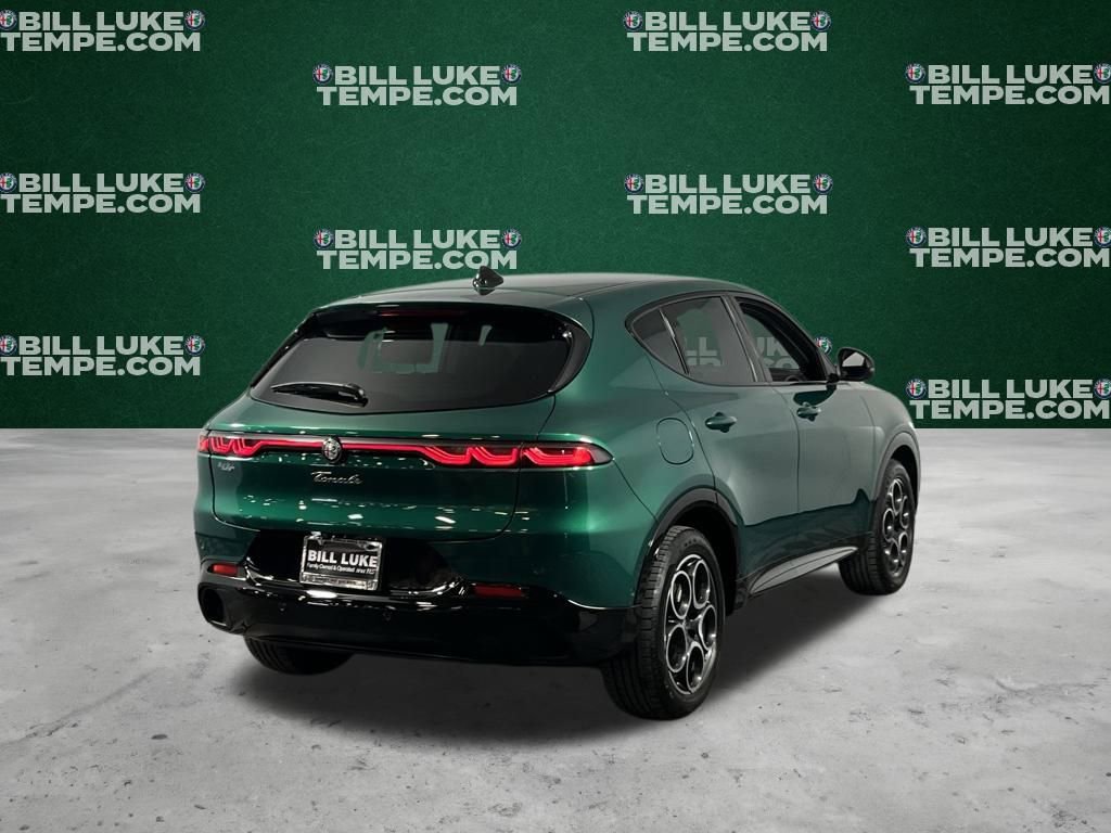 Used 2025 Alfa Romeo Tonale w/ Premium Package image 5