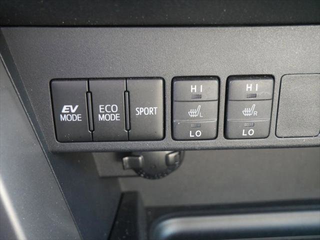 Certified 2018 Toyota RAV4 Limited w/ Advanced Technology Package image 19