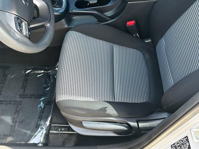 Used 2023 Hyundai Kona SE w/ Cargo Package FWD image 19